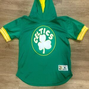 Mitchell & Ness Celtics Hooded T shirt